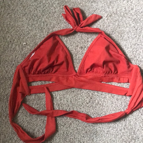 Swimsuit (top and bottom) - Picture 5 of 5